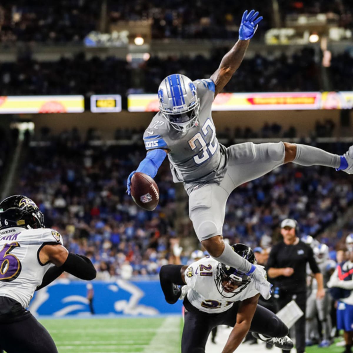 NFL film review: How Detroit Lions revived pass rush - Sports Illustrated Detroit  Lions News, Analysis and More