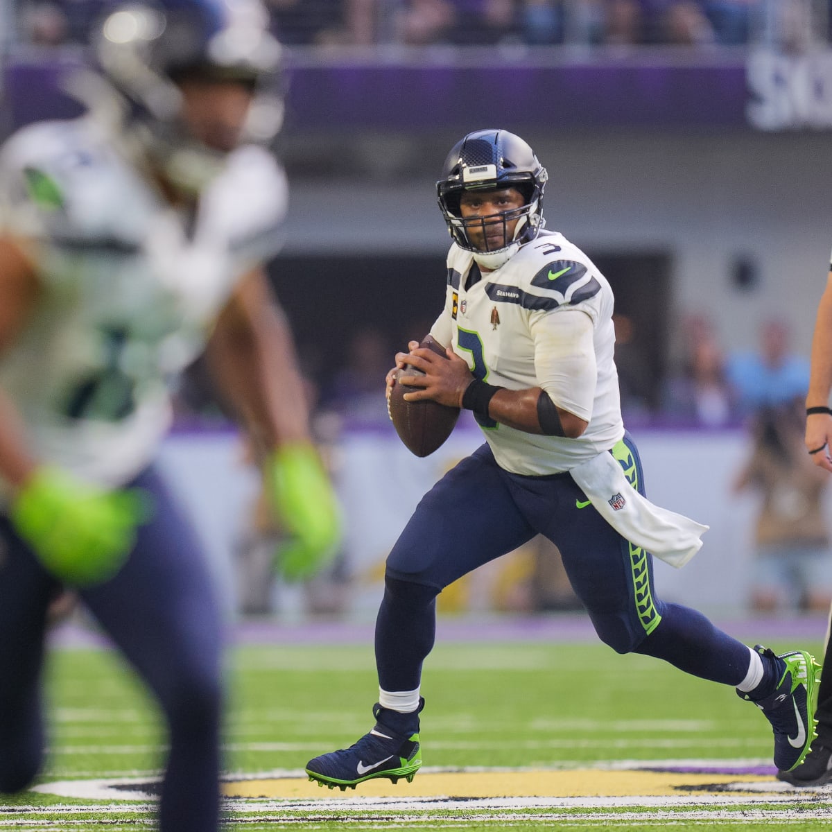 Seahawks Add Offensive Line Depth While Plagued With Injuries - Sports  Illustrated Seattle Seahawks News, Analysis and More