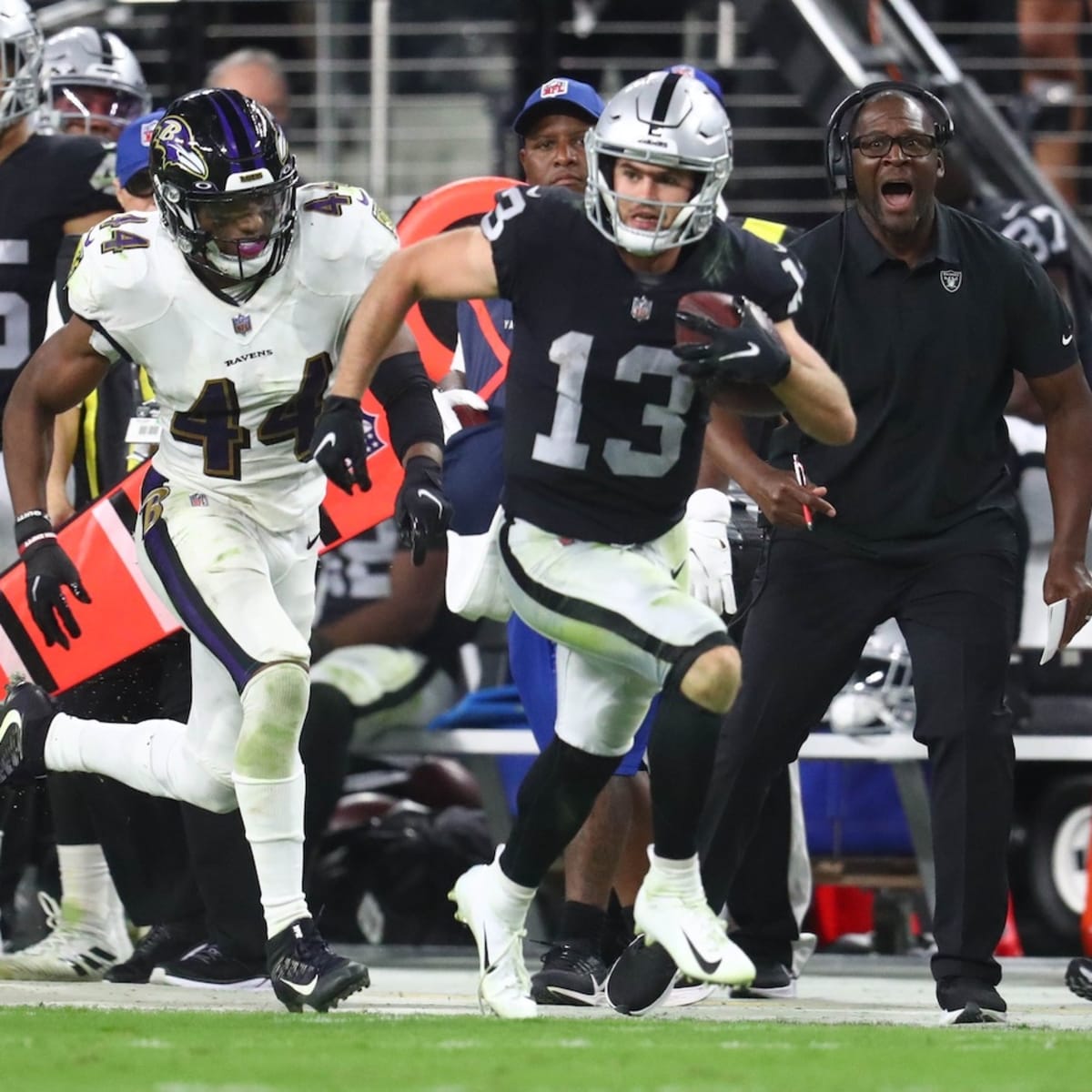 Las Vegas Raiders WR Hunter Renfrow Snubbed on Pro Bowl Selection; Remains  an Alternate - Sports Illustrated Clemson Tigers News, Analysis and More