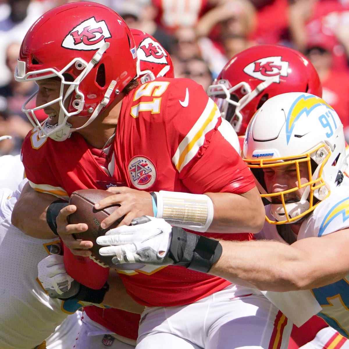 Chiefs' Travis Kelce continues to haunt Chargers with another game