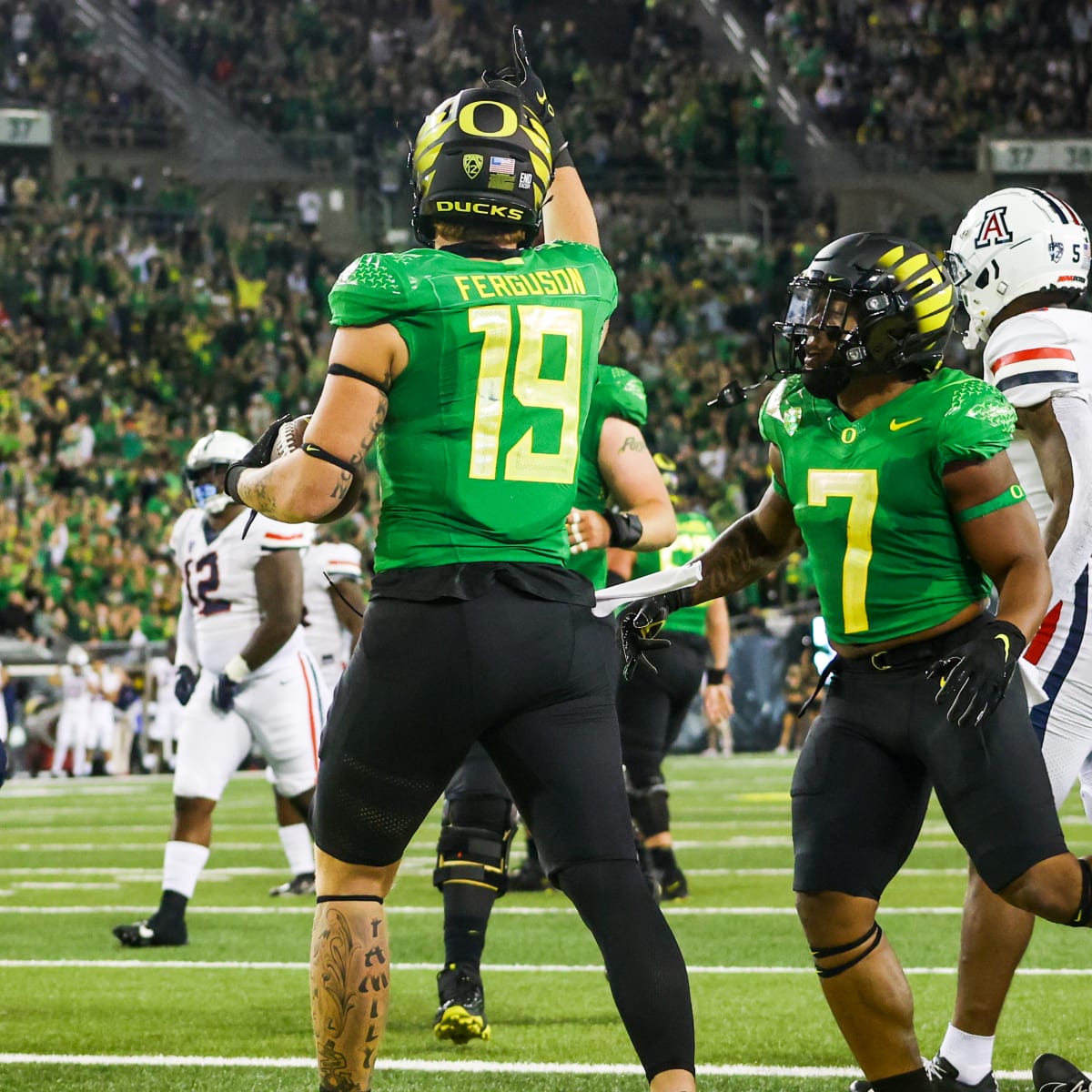 Calvin Throckmorton - Football - University of Oregon Athletics