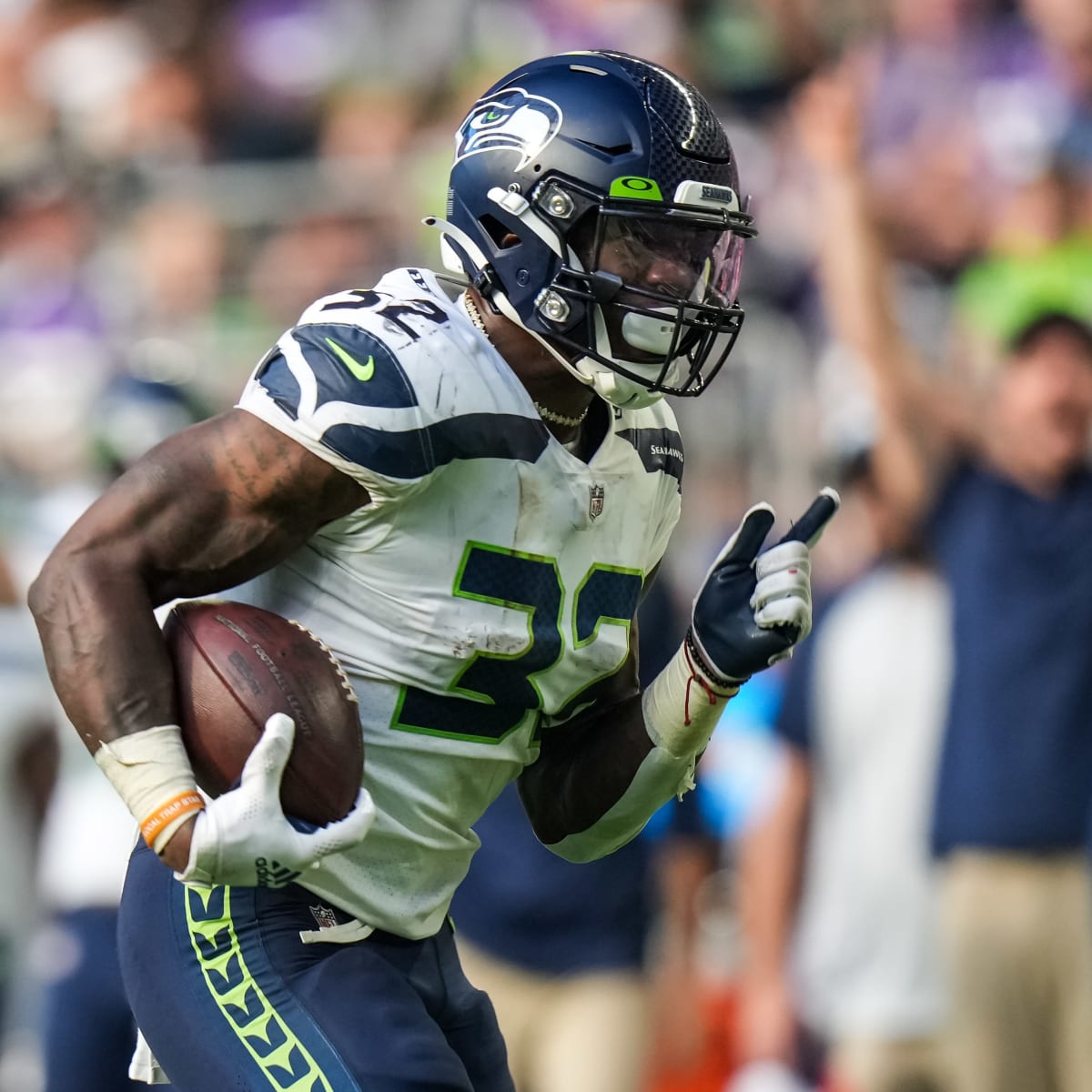 What Ken Walker III pick means for Chris Carson, Seahawks