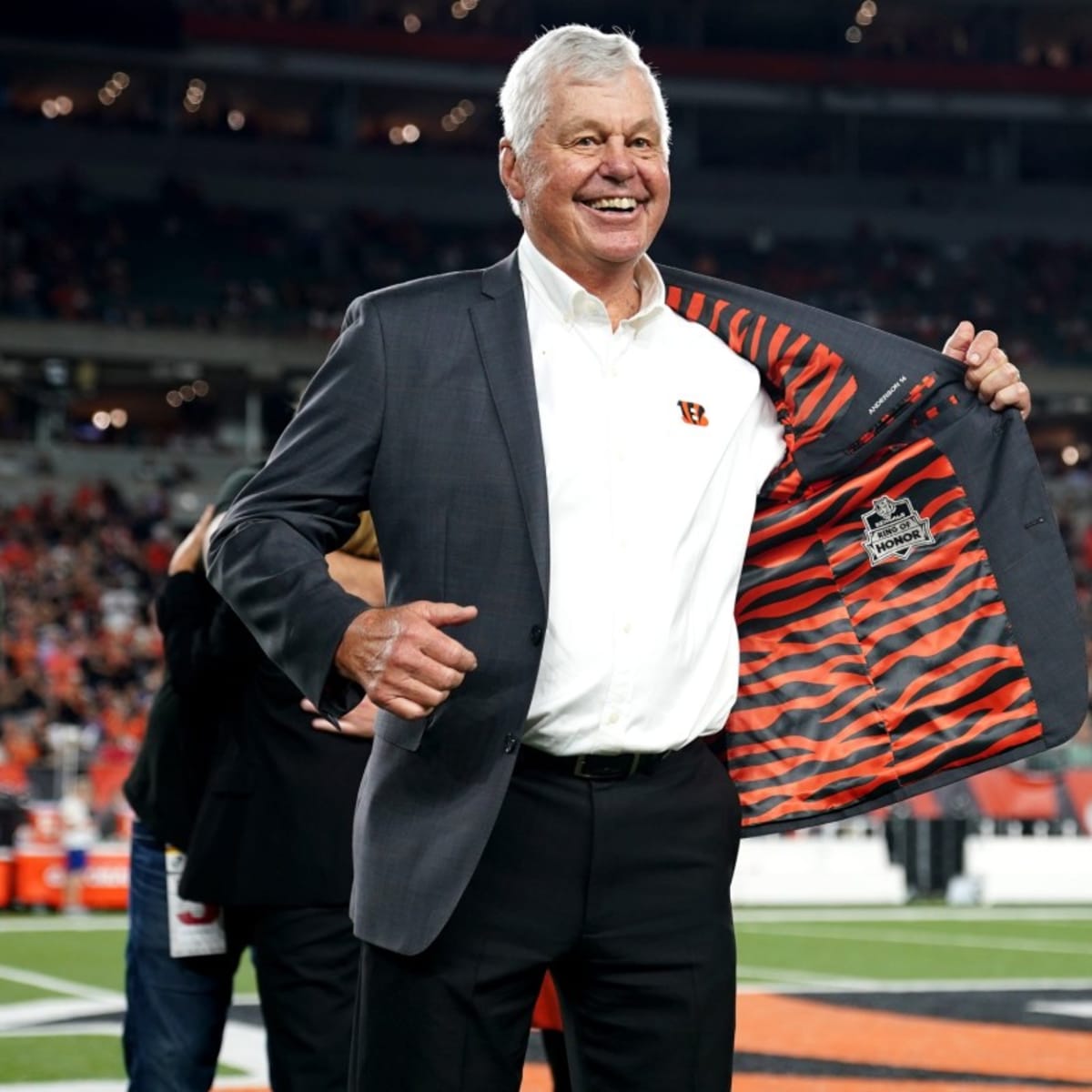 WATCH Bengals inaugural Ring of Honor class inducted on Thursday Night  Football - Cincy Jungle