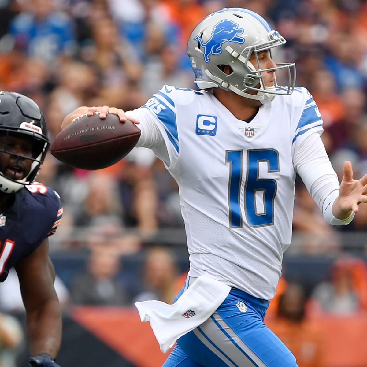 Jared Goff fumble: Lions QB mishandles snap gives Bears ball