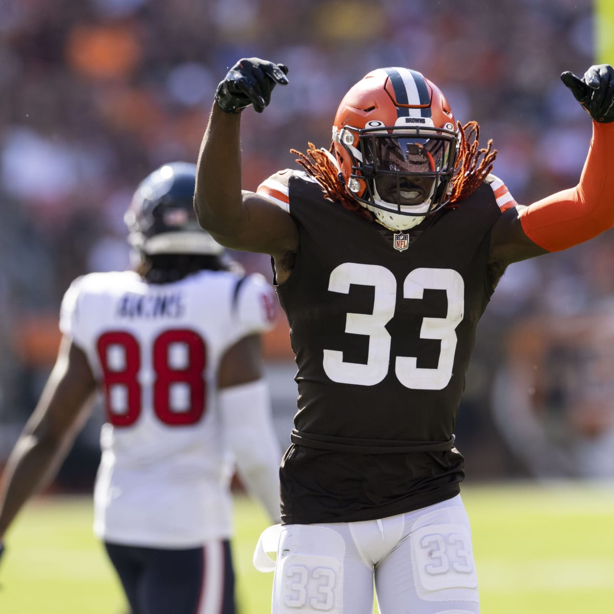 Cleveland Browns' Ronnie Harrison leaves early vs. Minnesota Vikings