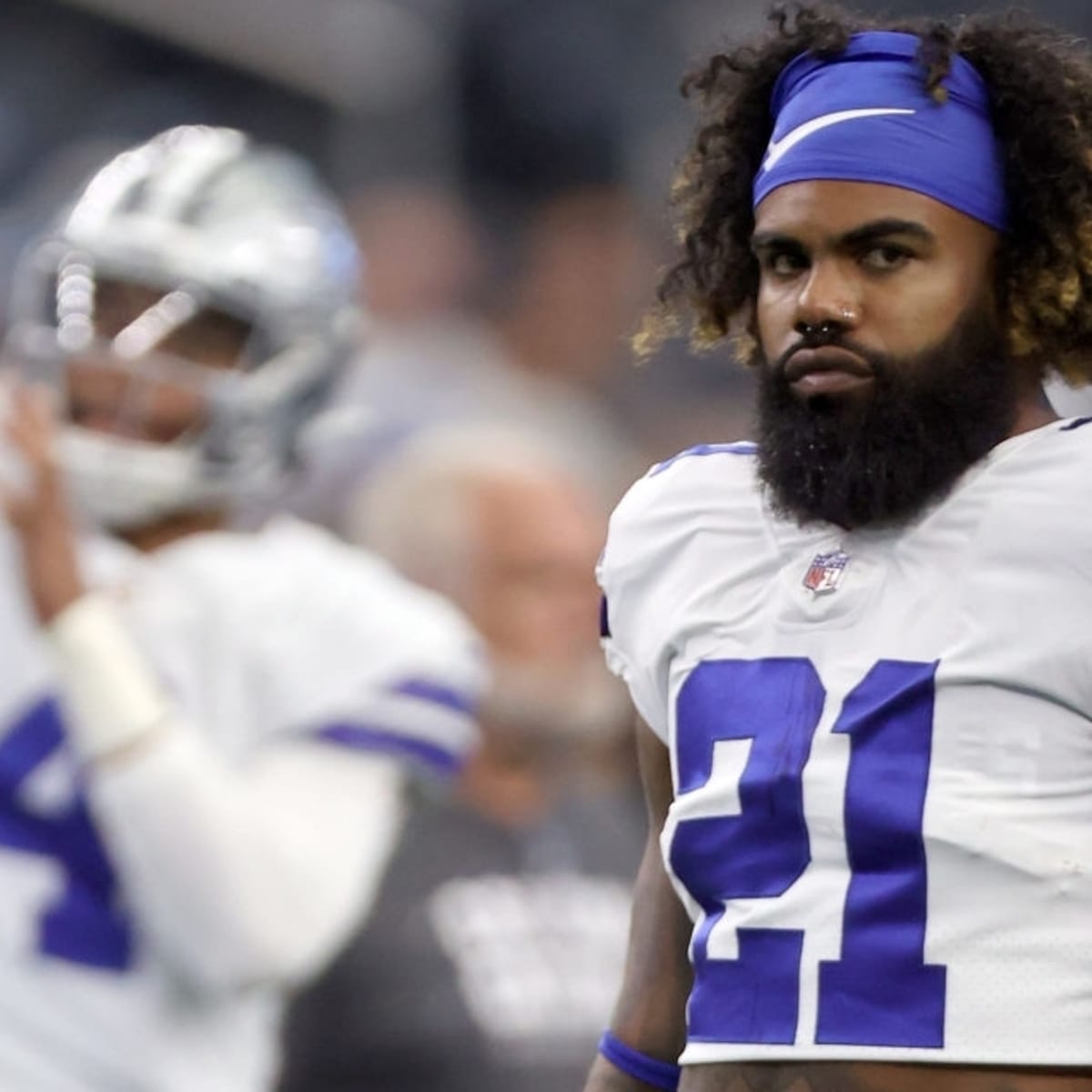 Dak Prescott Posts Classy 4-Word Reaction To Ezekiel Elliott Joining  Patriots 