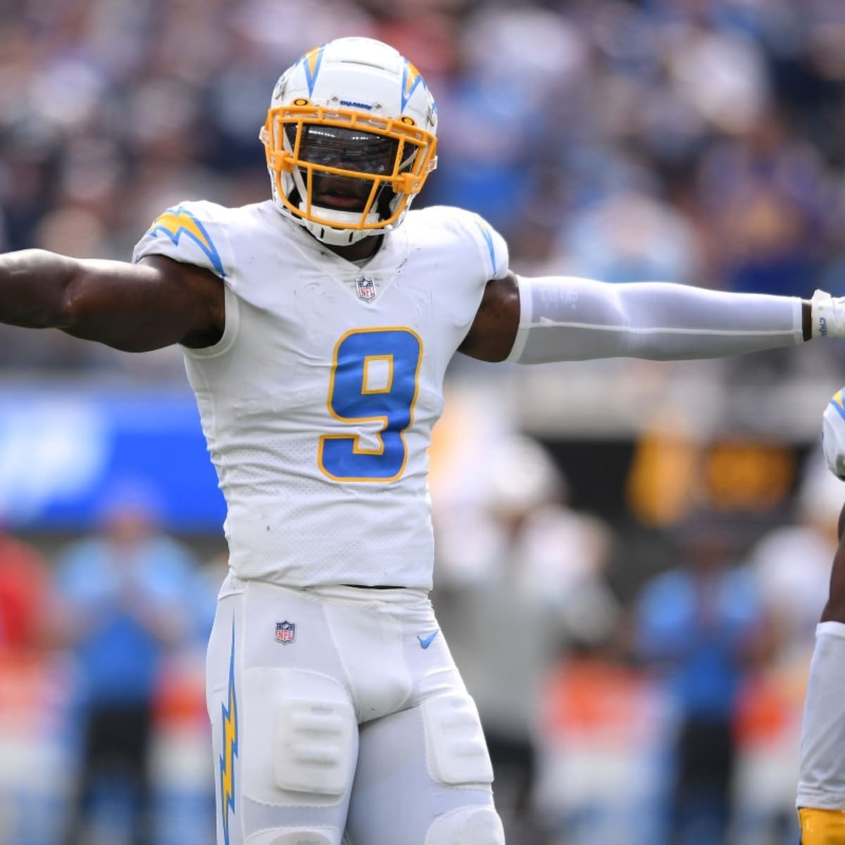 Chargers Notes: Raiders Get Even Weaker, 2022 Offensive Struggles for LA,  Award Predictions & More - Sports Illustrated Los Angeles Chargers News,  Analysis and More