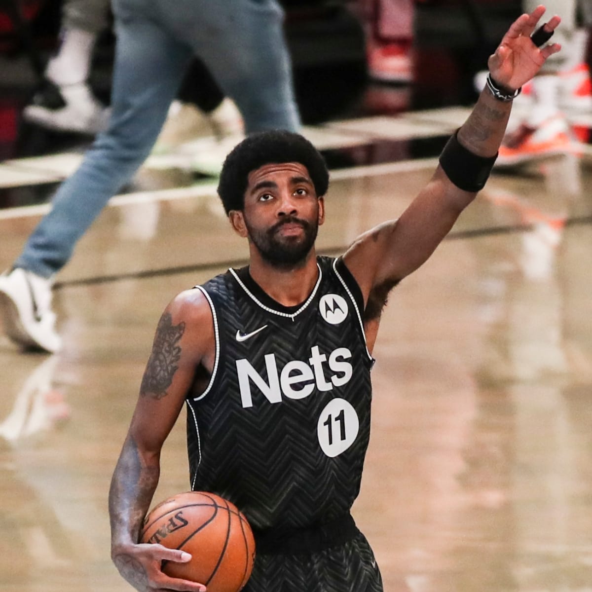 kyrie irving new look