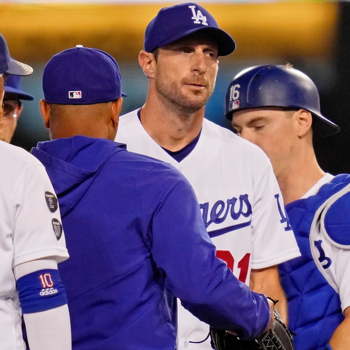 Dodgers News: Dave Roberts Learned Not To Touch Max Scherzer During Start