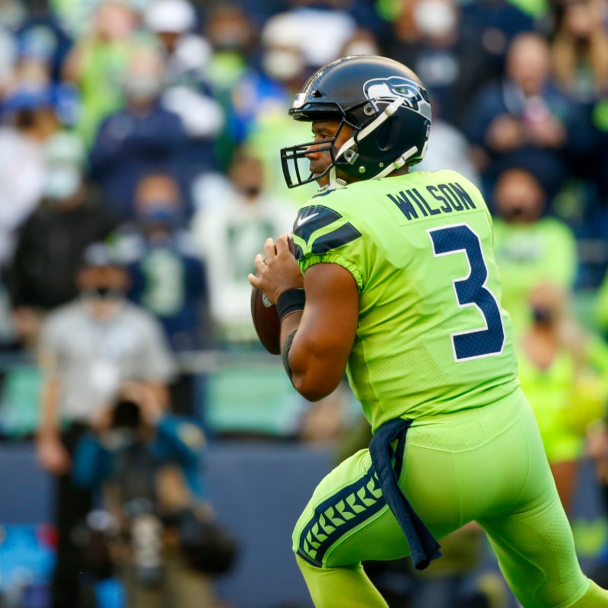 Seattle Seahawks Suffer Historic Second-Half Stall in Loss to Los Angeles  Rams - Sports Illustrated Seattle Seahawks News, Analysis and More