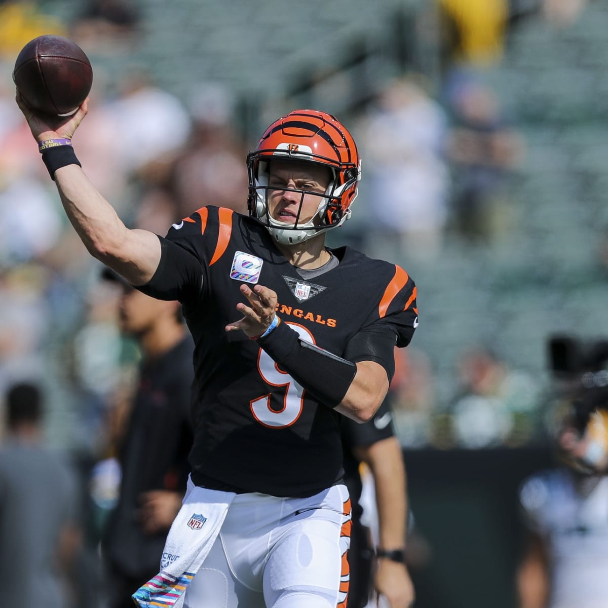 Bengals QB Burrow taken to hospital following loss to Packers