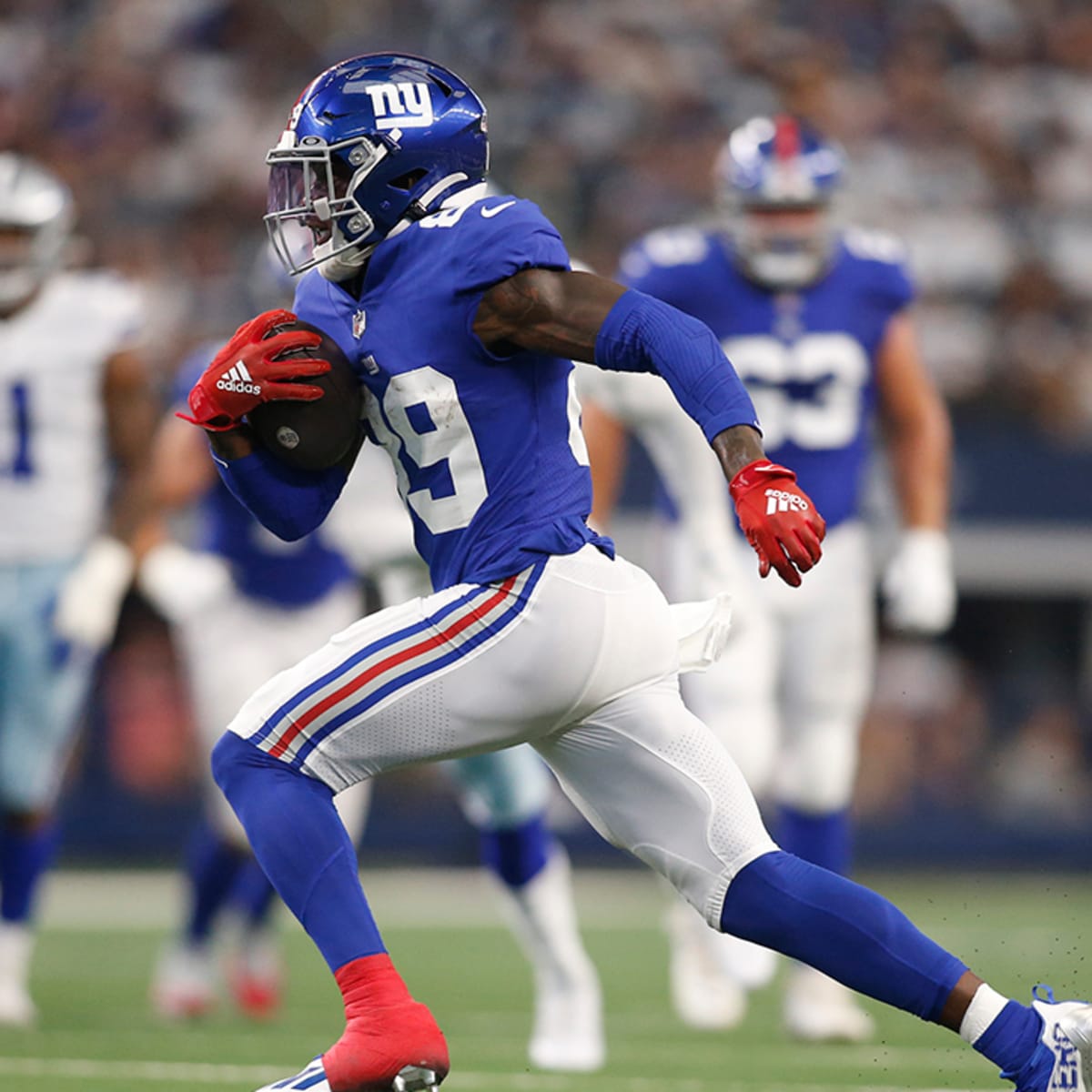 Giants' Kadarius Toney ejected after throwing punch late in loss to Cowboys