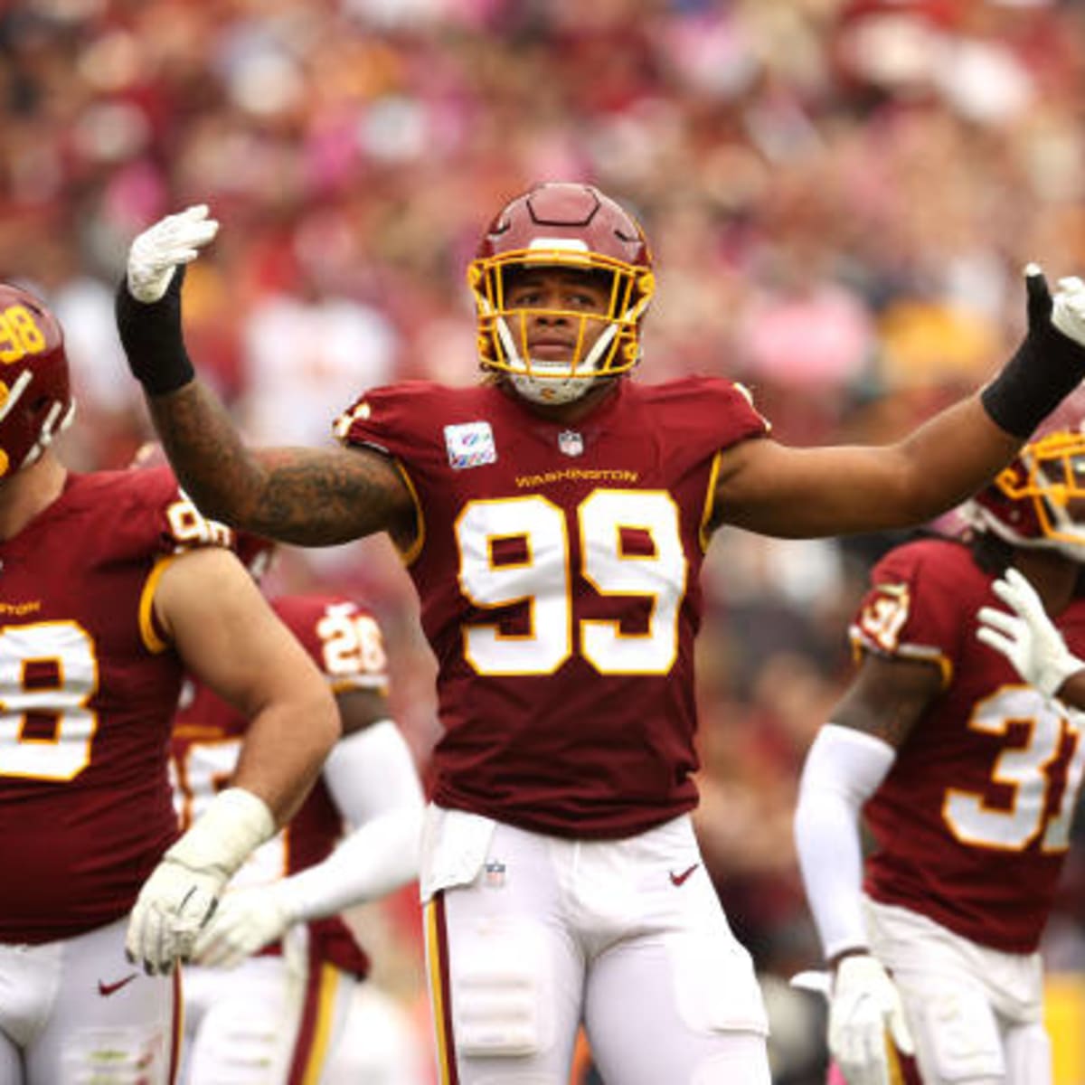 Washington Commanders defensive tackle Phidarian Mathis (98) runs a drill  during an NFL football practice at FedEx Field, Saturday, Aug. 6, 2022, in  Landover, Md. (AP Photo/Alex Brandon Stock Photo - Alamy