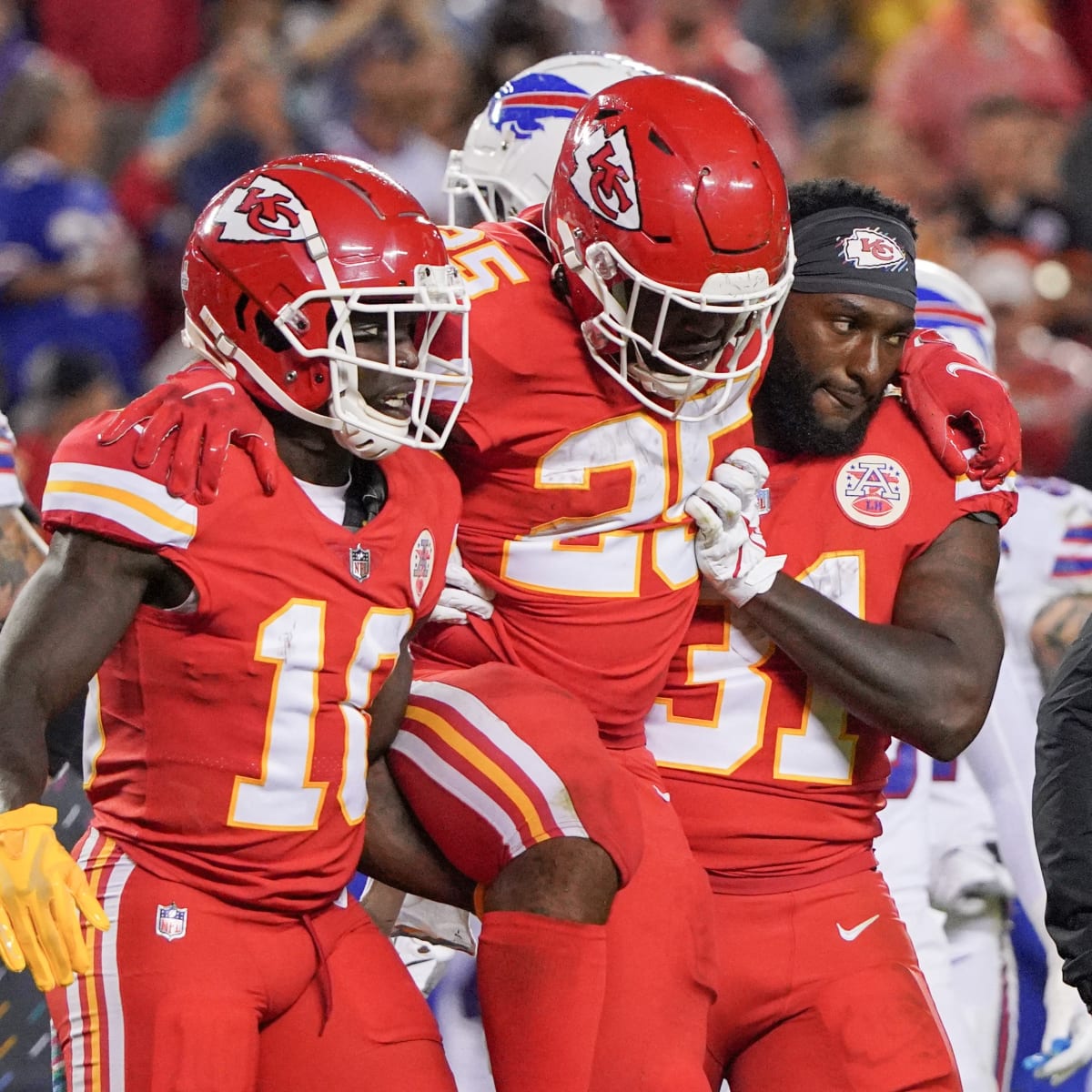 Chiefs activate Clyde Edwards-Helaire, make 2 other roster moves -  Arrowhead Pride