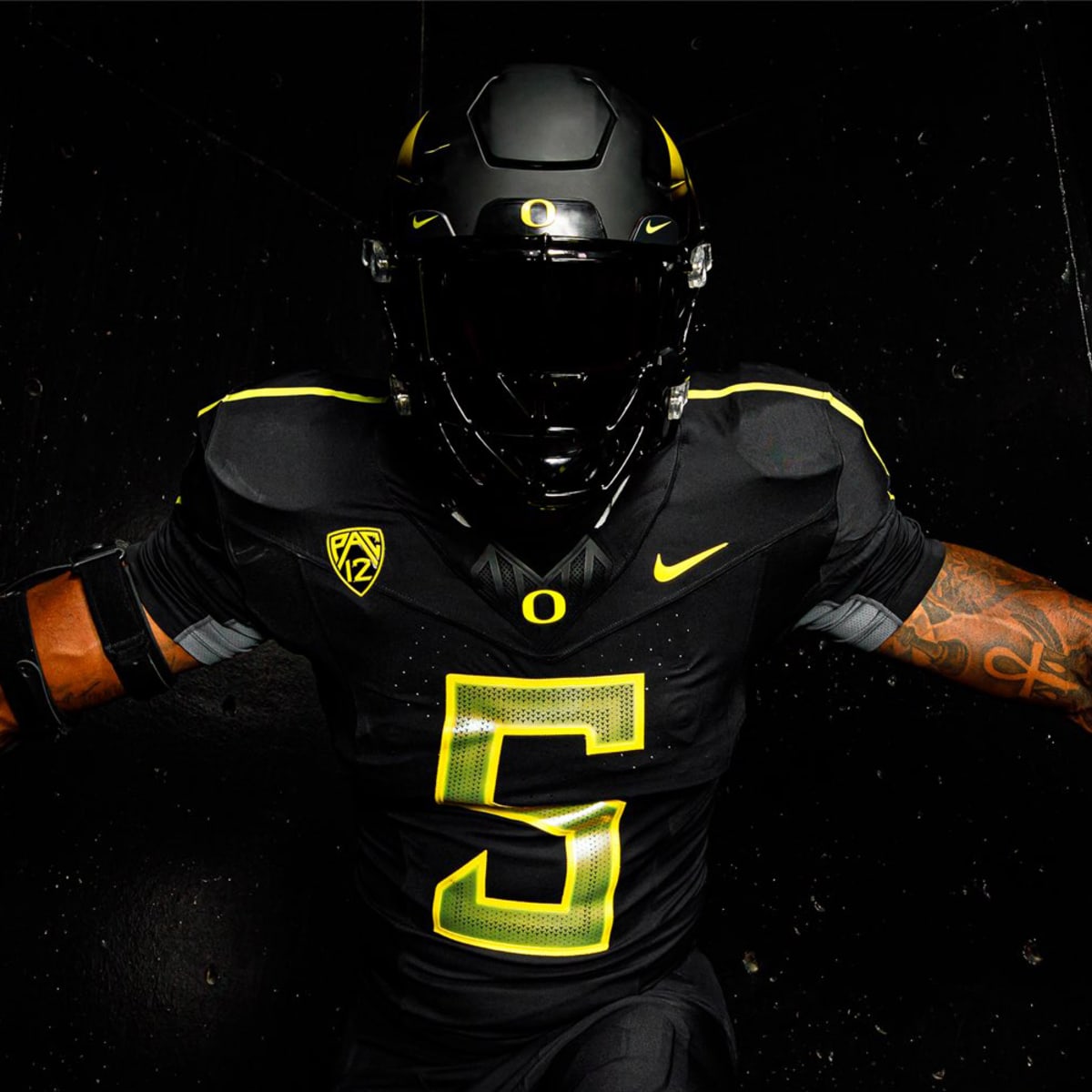 Oregon Football Announces Uniform Combination for Oregon State Football -  Sports Illustrated Oregon Ducks News, Analysis and More