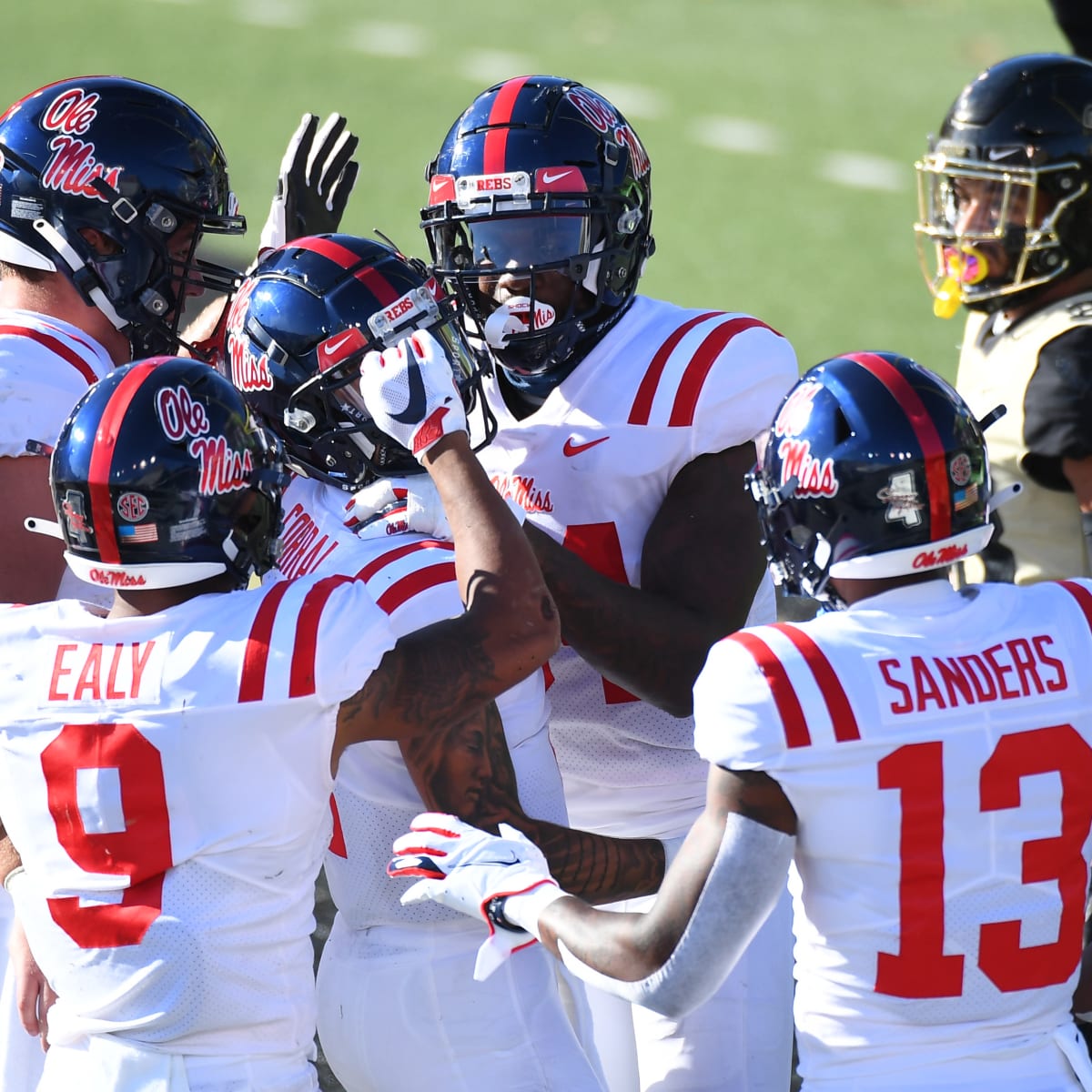 Ole Miss Releases New Uniform Combination For Season Opener vs