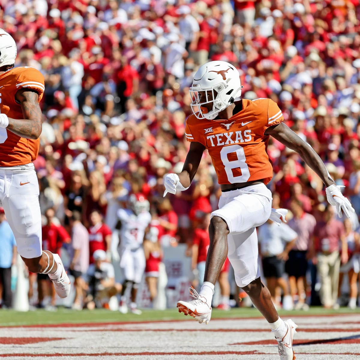 Two Red Raiders make Biletnikoff watch list, KLBK