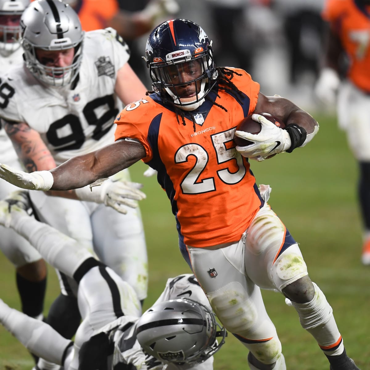 Denver Broncos vs. Las Vegas Raiders: Three Keyst to Victory - Sports  Illustrated Mile High Huddle: Denver Broncos News, Analysis and More