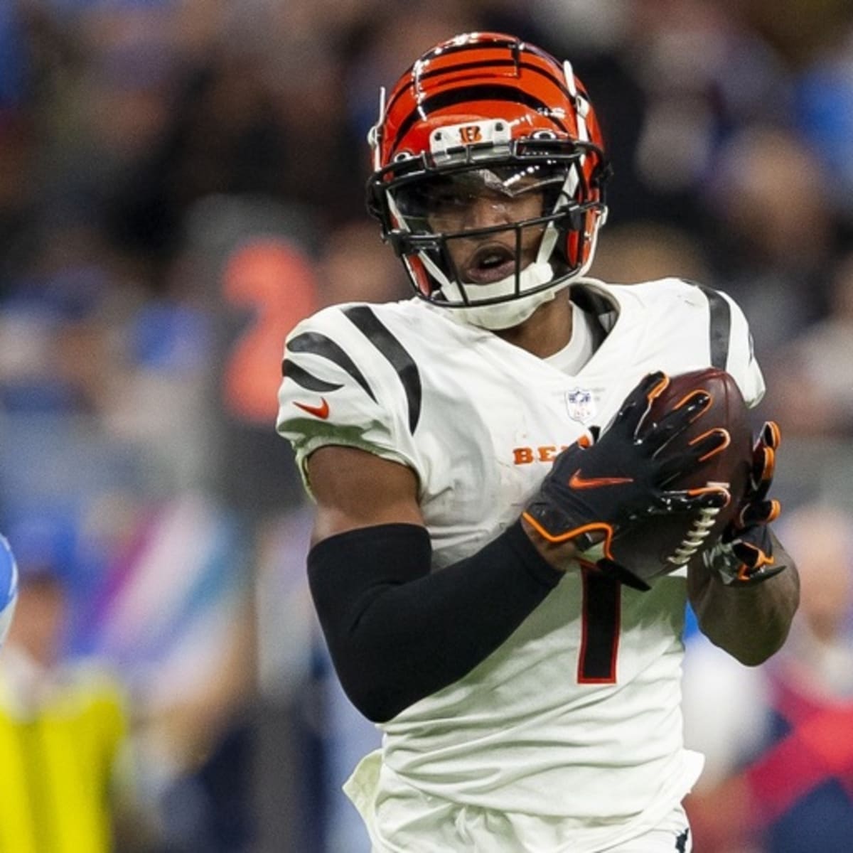 Joe Burrow, Joe Mixon and Ja'Marr Chase lead the Cincinnati Bengals to a  34-11 win over the Detroit Lions