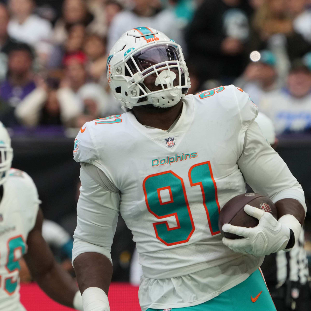 URI investigates racist Instagram post aimed at Dolphins' Emmanuel Ogbah -  Sports Illustrated