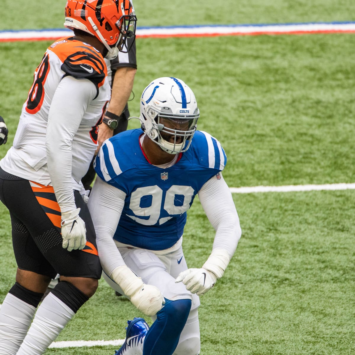 DeForest Buckner Convinced Indianapolis Colts Can Be 'Really Special Team'  - Sports Illustrated Indianapolis Colts News, Analysis and More