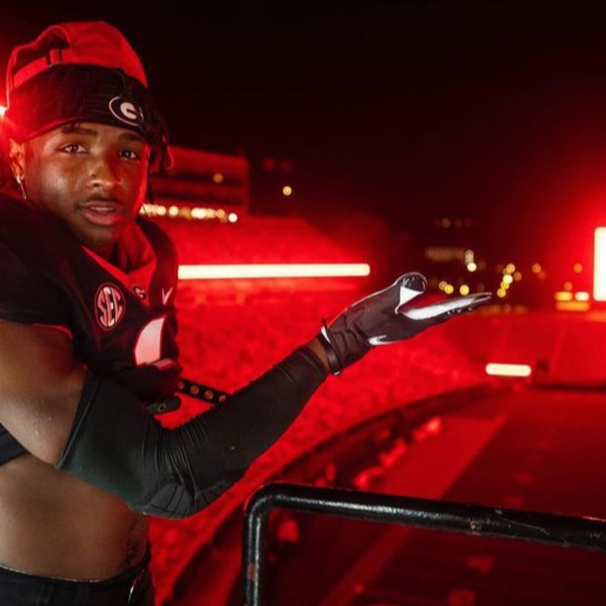 Julian Humphrey commits to UGA football for 2022 class