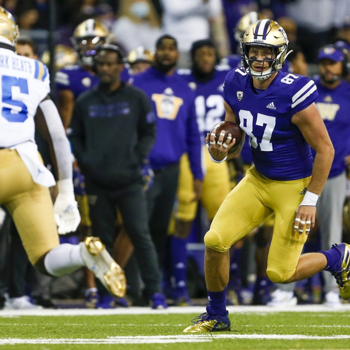 Analysis: Why has Washington struggled to target Cade Otton, its most  proven pass-catcher, in the first half this season?