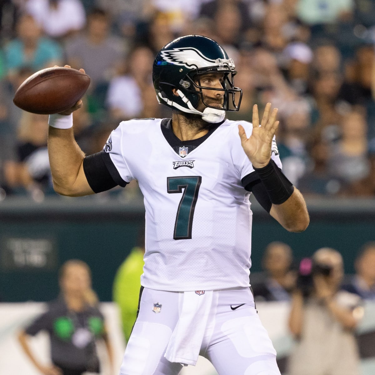 New York Jets trade for Philadelphia Eagles QB Joe Flacco