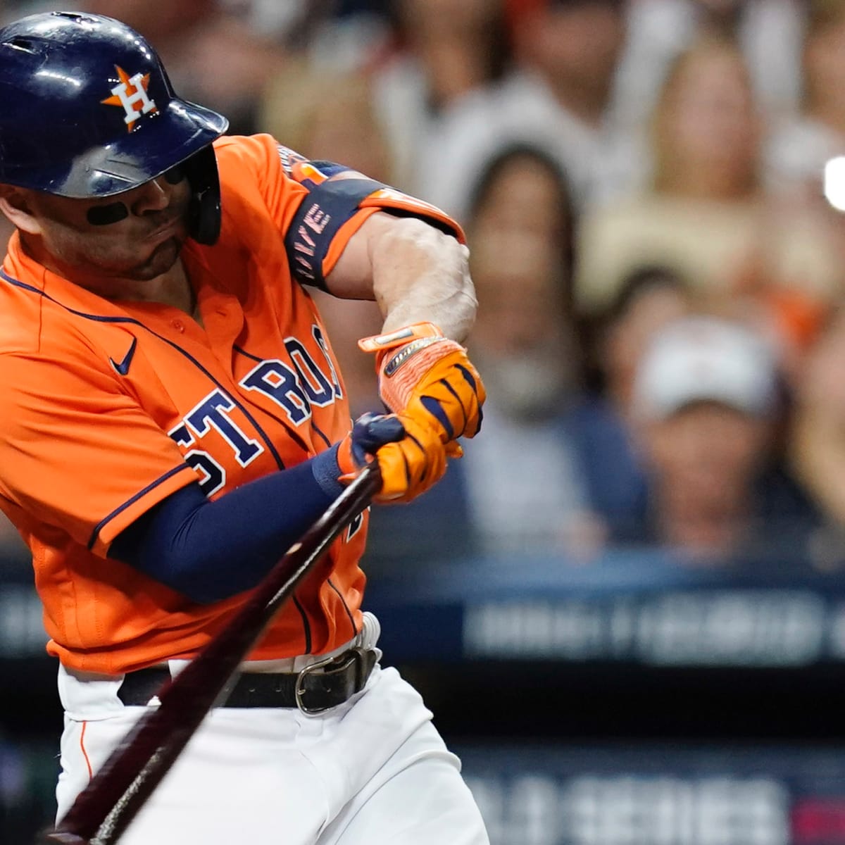 Jose Altuve helps lift Astros to World Series Game 2 win - The