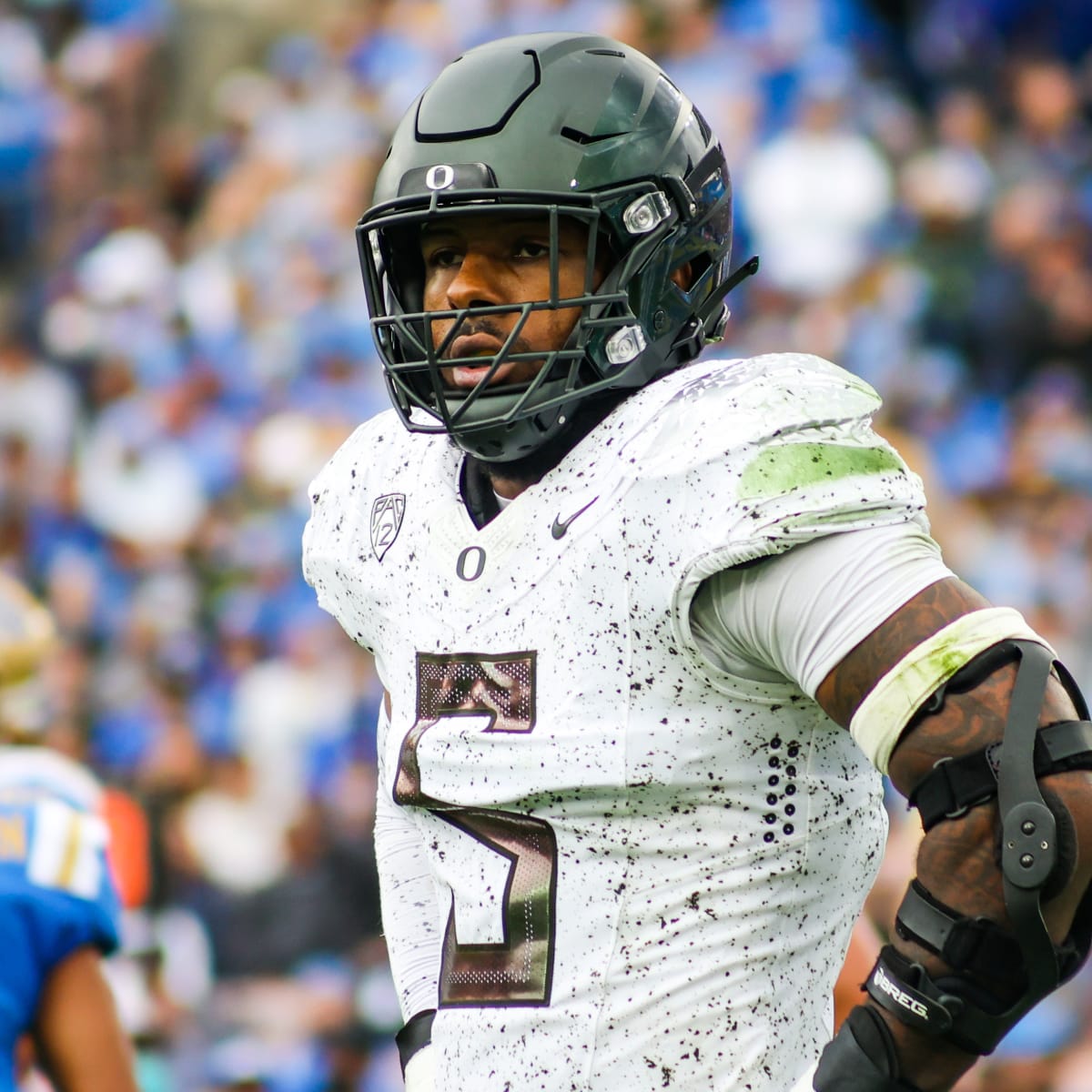 Kayvon Thibodeaux Declares For Draft And Opts Out Of Alamo Bowl – SPORTS  AGENT BLOG