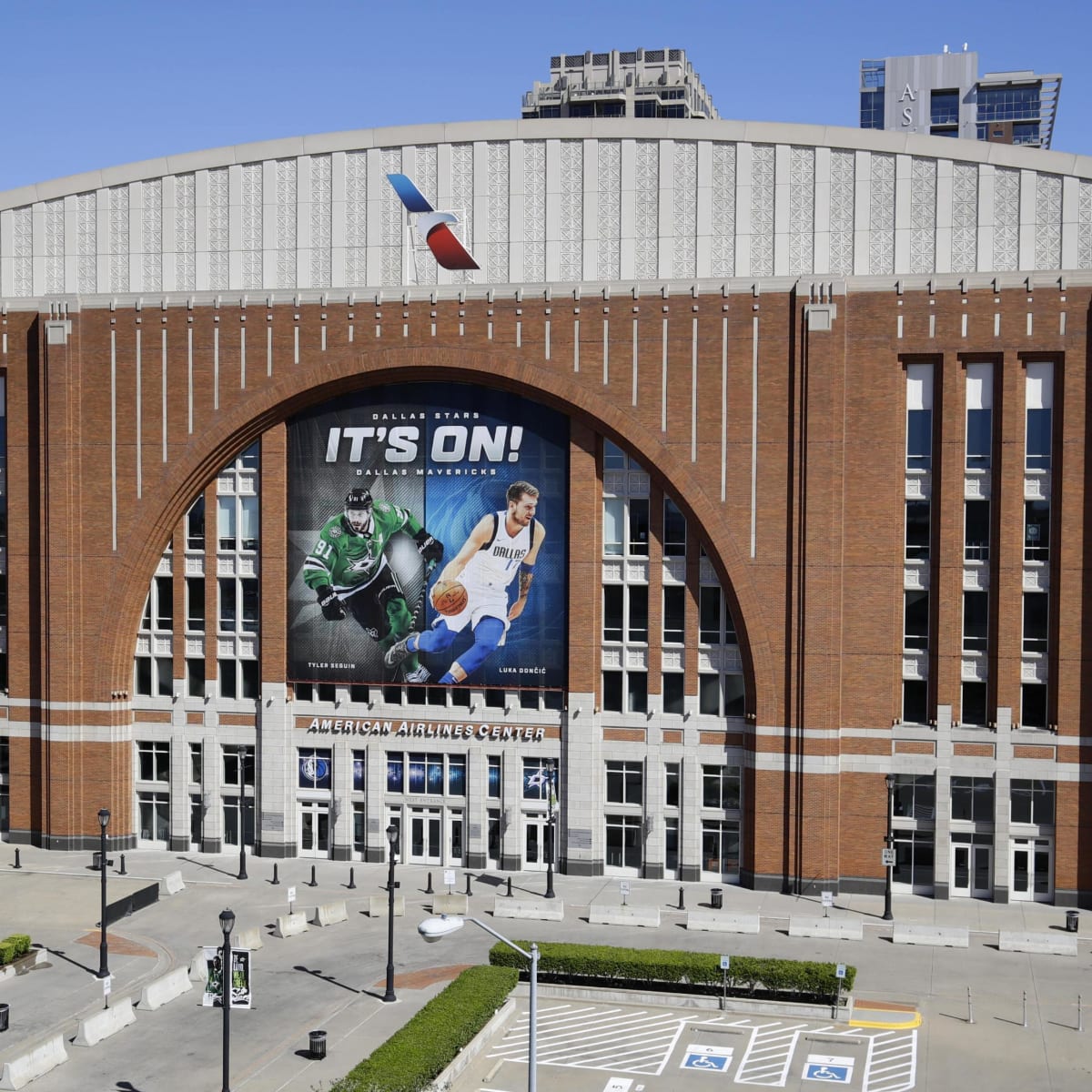 Mavs LOOK: Dallas Unveils New 'City Edition' Uniform - Sports Illustrated Dallas  Mavericks News, Analysis and More