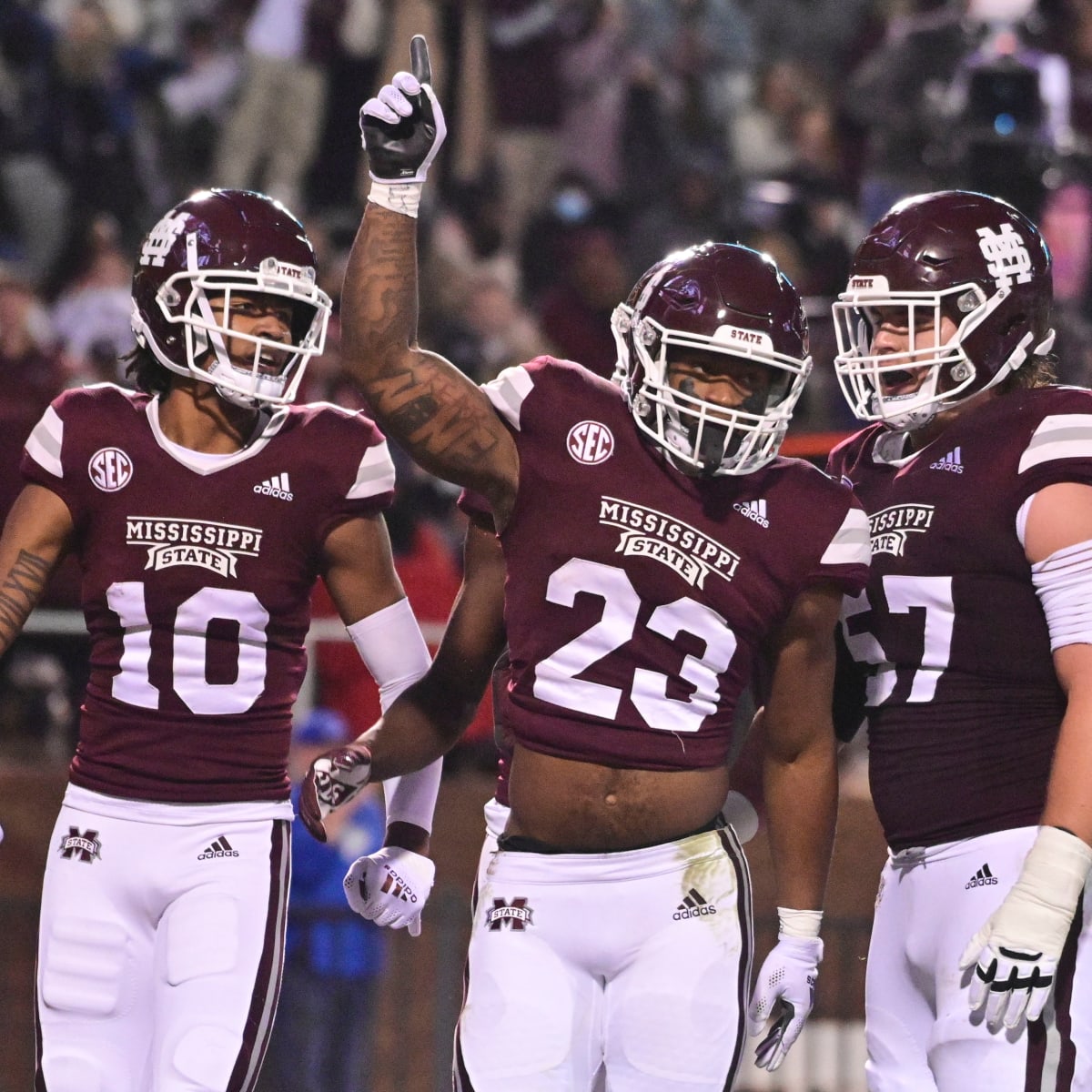 Mississippi State football CB Martin Emerson ejected for targeting