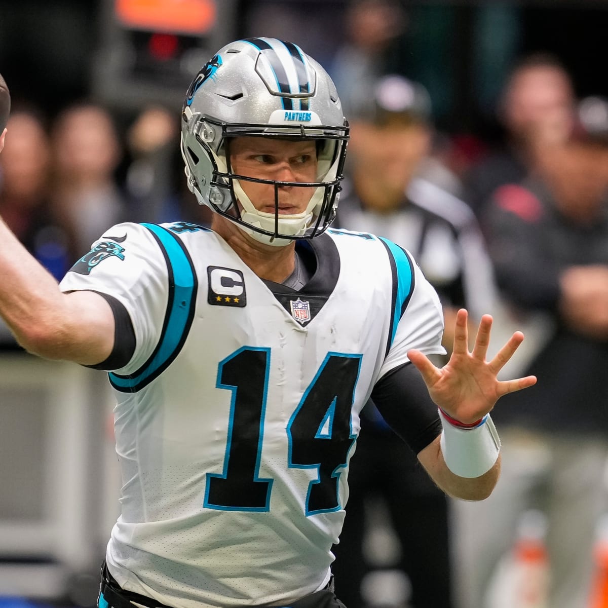 Sam Darnold injury: Patriots next opposing QB leaves Panthers-Falcons game  after big hit 