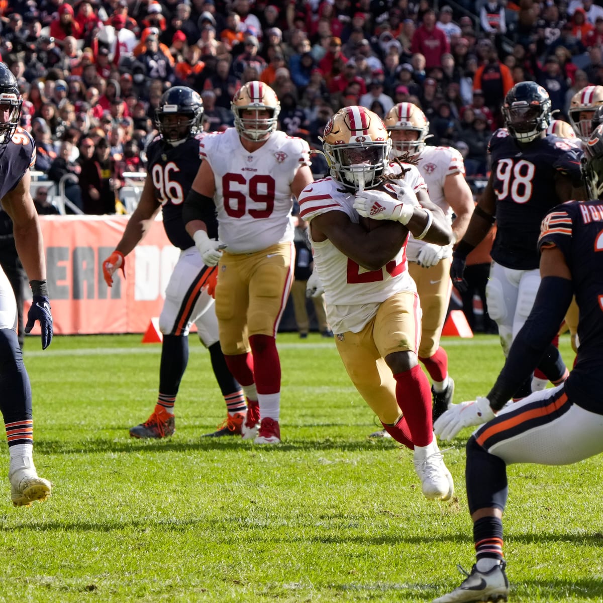 Bears defense falls apart in 2nd half against 49ers