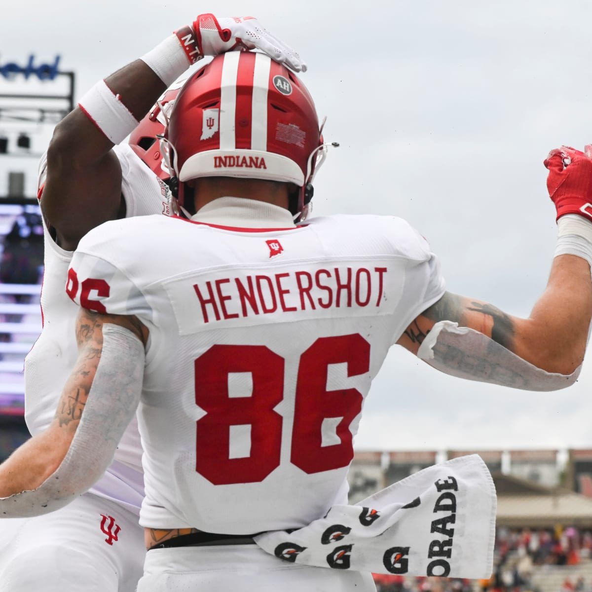 WATCH: Former Indiana Tight End Peyton Hendershot Catches First NFL  Touchdown For Dallas Cowboys - Sports Illustrated Indiana Hoosiers News,  Analysis and More