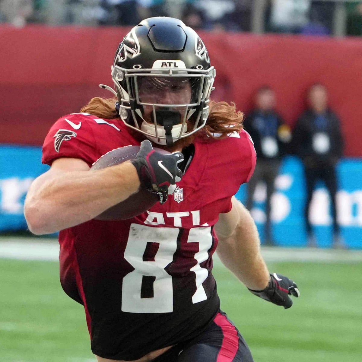 hayden hurst pff