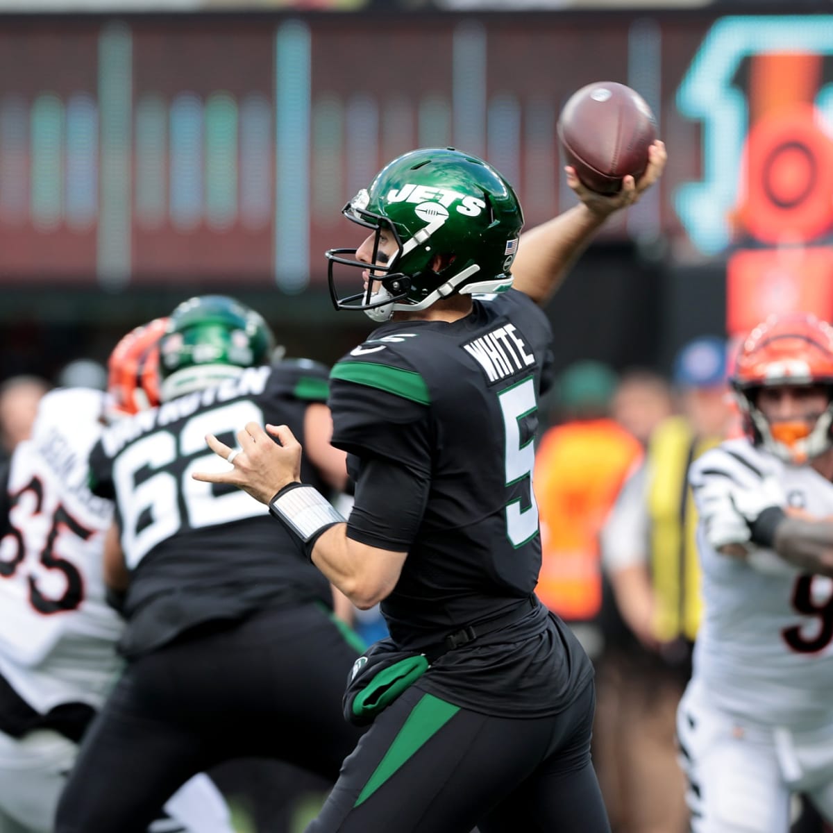 ESPN - The Cincinnati Bengals need to rock white lids ASAP 