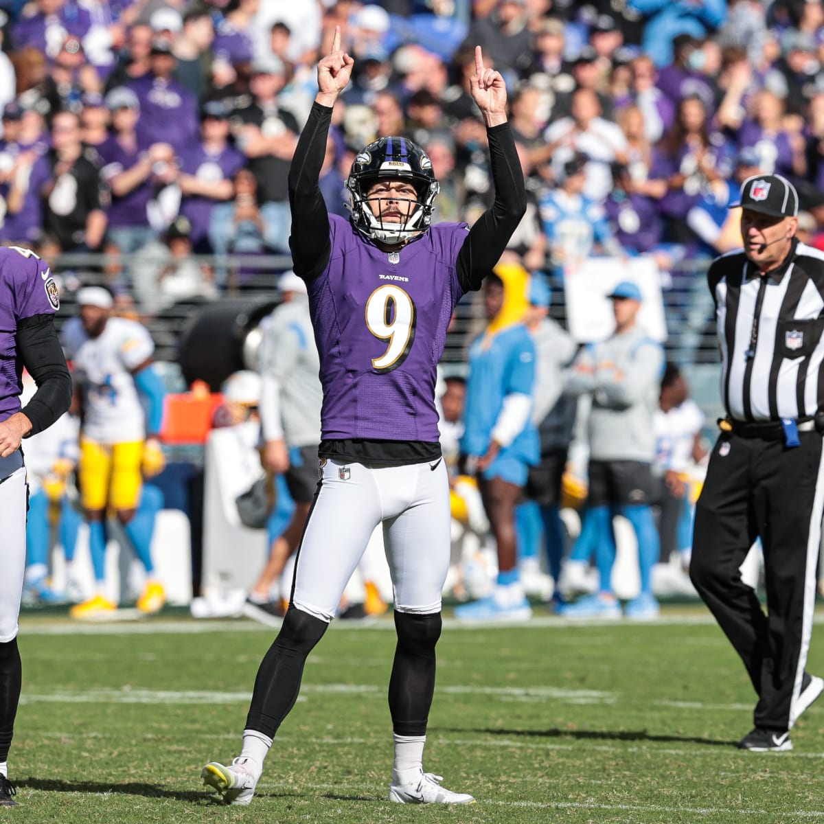 Ravens' Justin Tucker uses his head as vaccination for NFL kicking plague