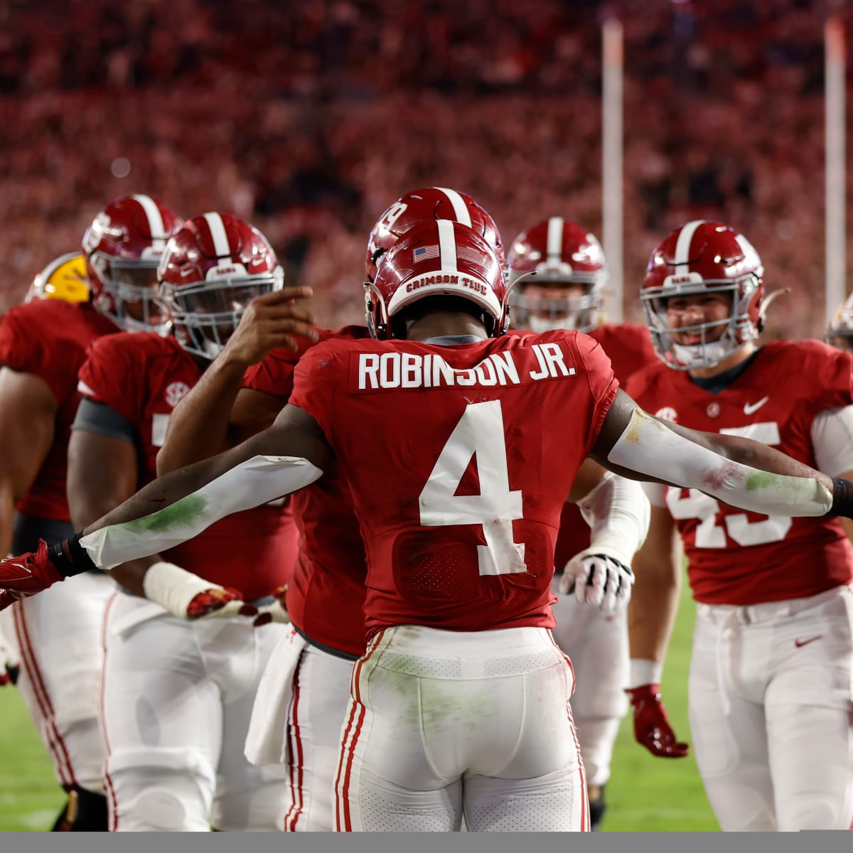 Alabama Receiver DeVonta Smith Wins the Heisman Trophy - WSJ