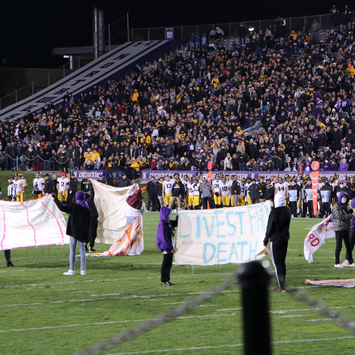 Illinois, Northwestern will have 1 end zone - The San Diego Union