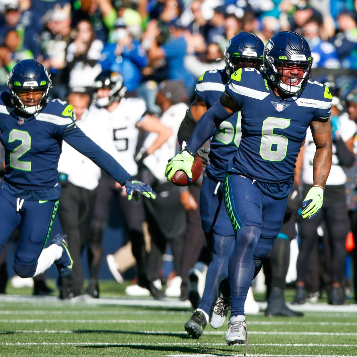 Seahawks season awards: Who is team's MVP on offense, defense