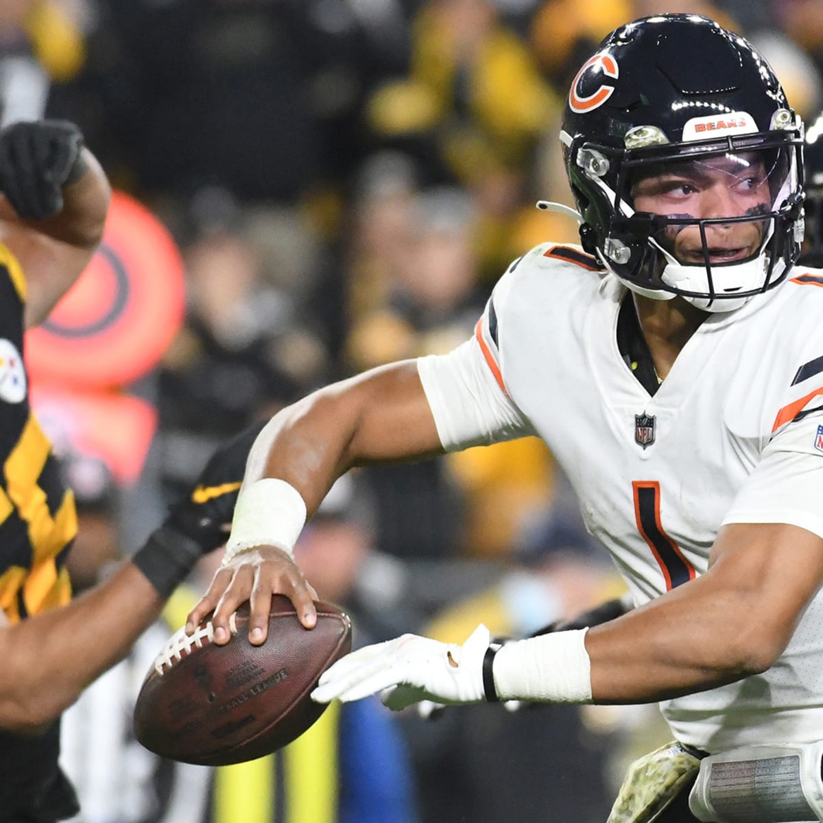 Bears-Steelers podcast: Justin Fields' day and Cassius Marsh's