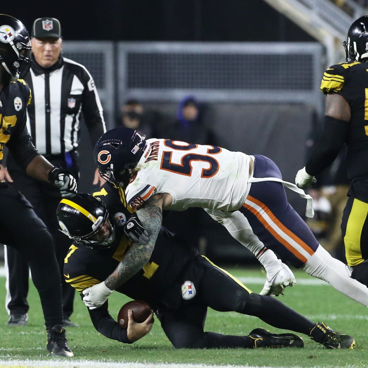 Bears' Cassius Marsh Calls Out Ref's Hip-Check & Taunting Penalty