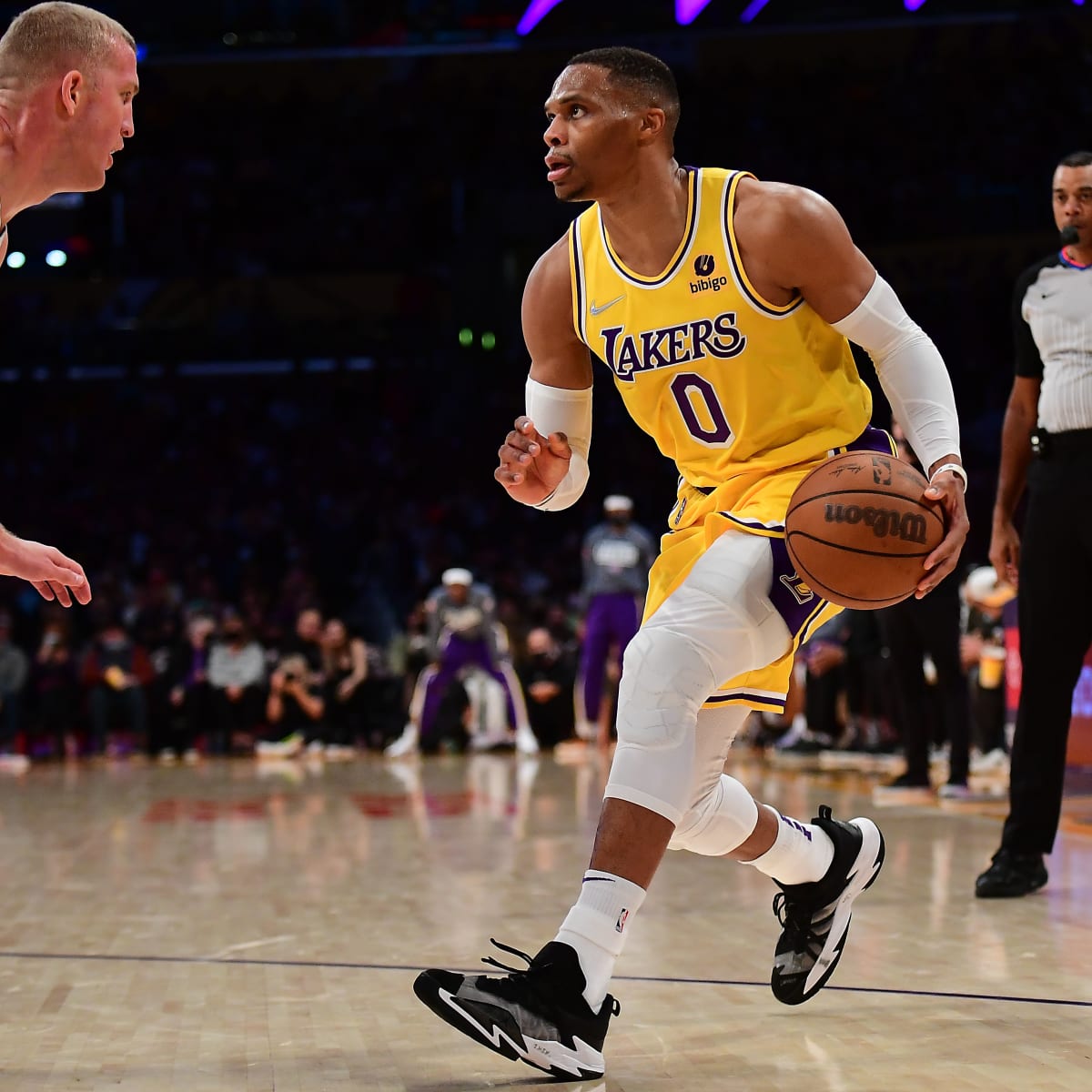 NBA Rumors: Lakers offered Russell Westbrook, first round pick to
