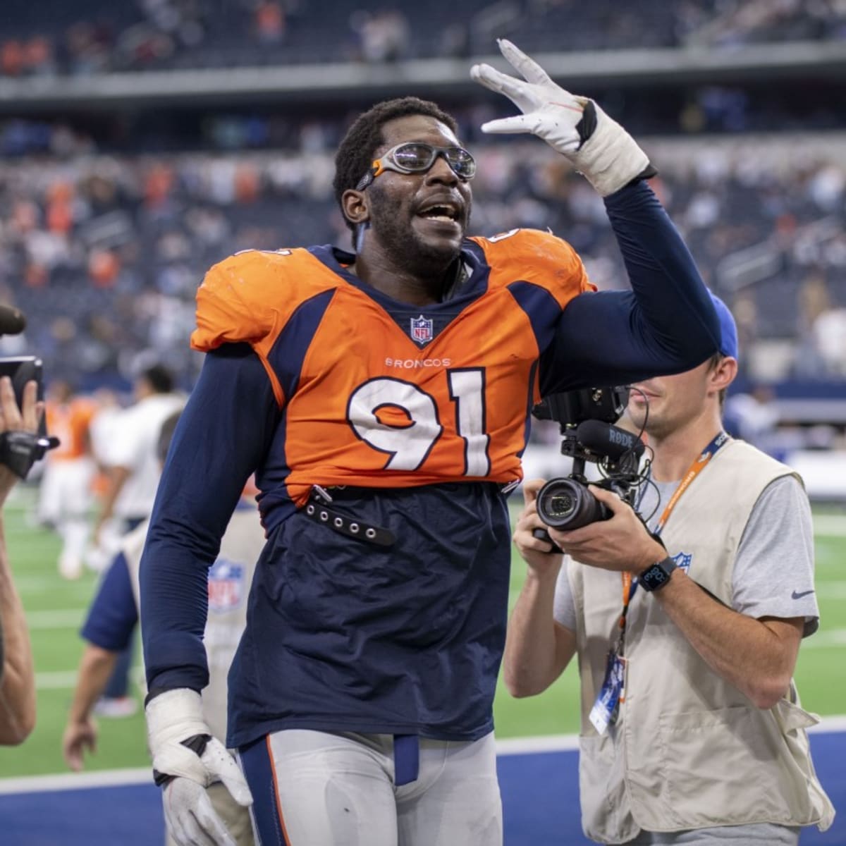 Denver Broncos Plan to Exerise Von Miller's 2020 Option, Though Team Still  Believes he Could 'Play Better' - Sports Illustrated Mile High Huddle:  Denver Broncos News, Analysis and More