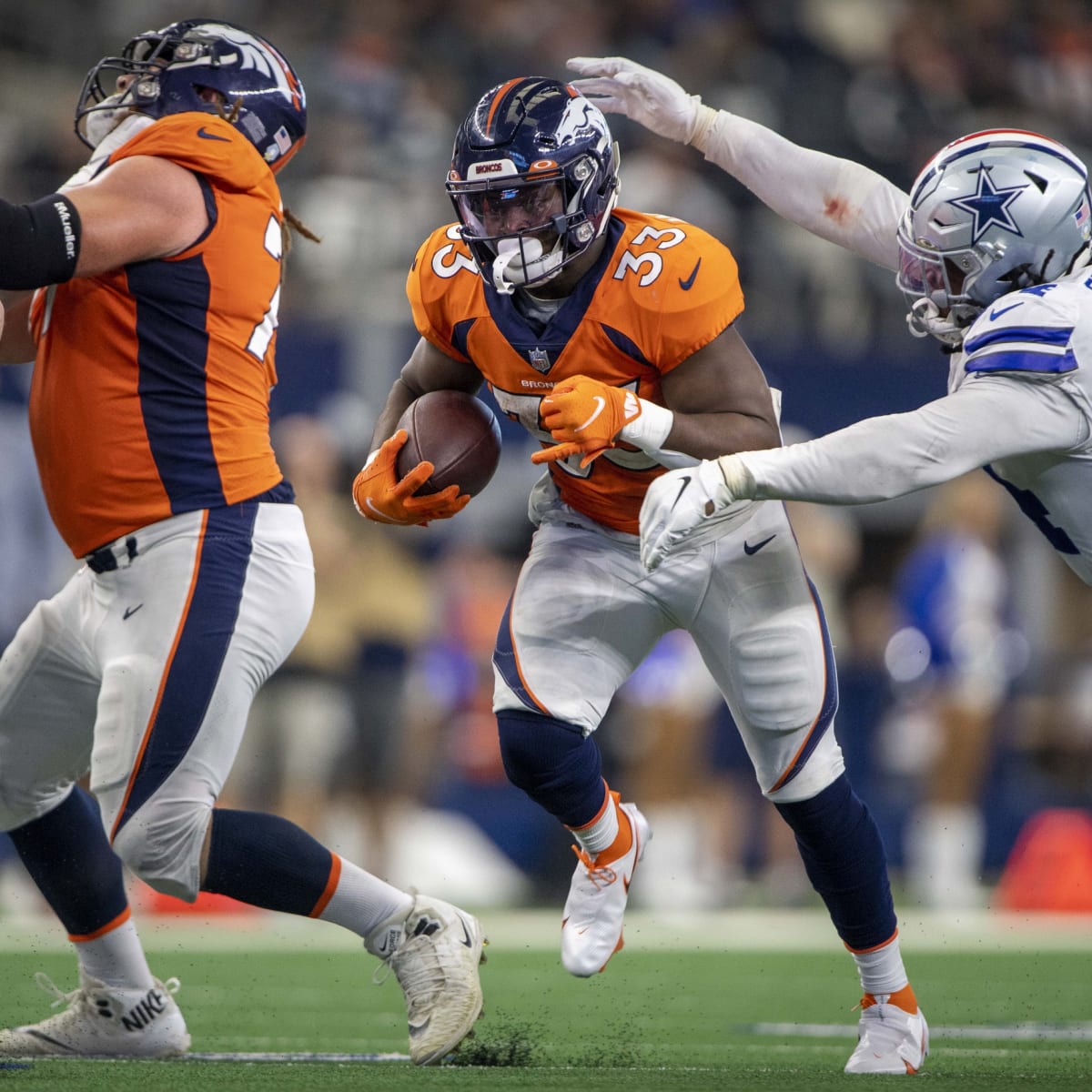 Film Room Reveals How running back Javonte Williams Broke Out Against the  Dallas Cowboys - Sports Illustrated Mile High Huddle: Denver Broncos News,  Analysis and More