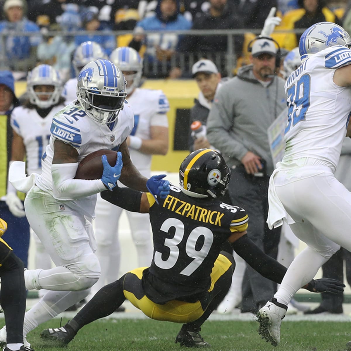 Comedy of errors as Steelers, Lions slog to 16-16 tie - The San