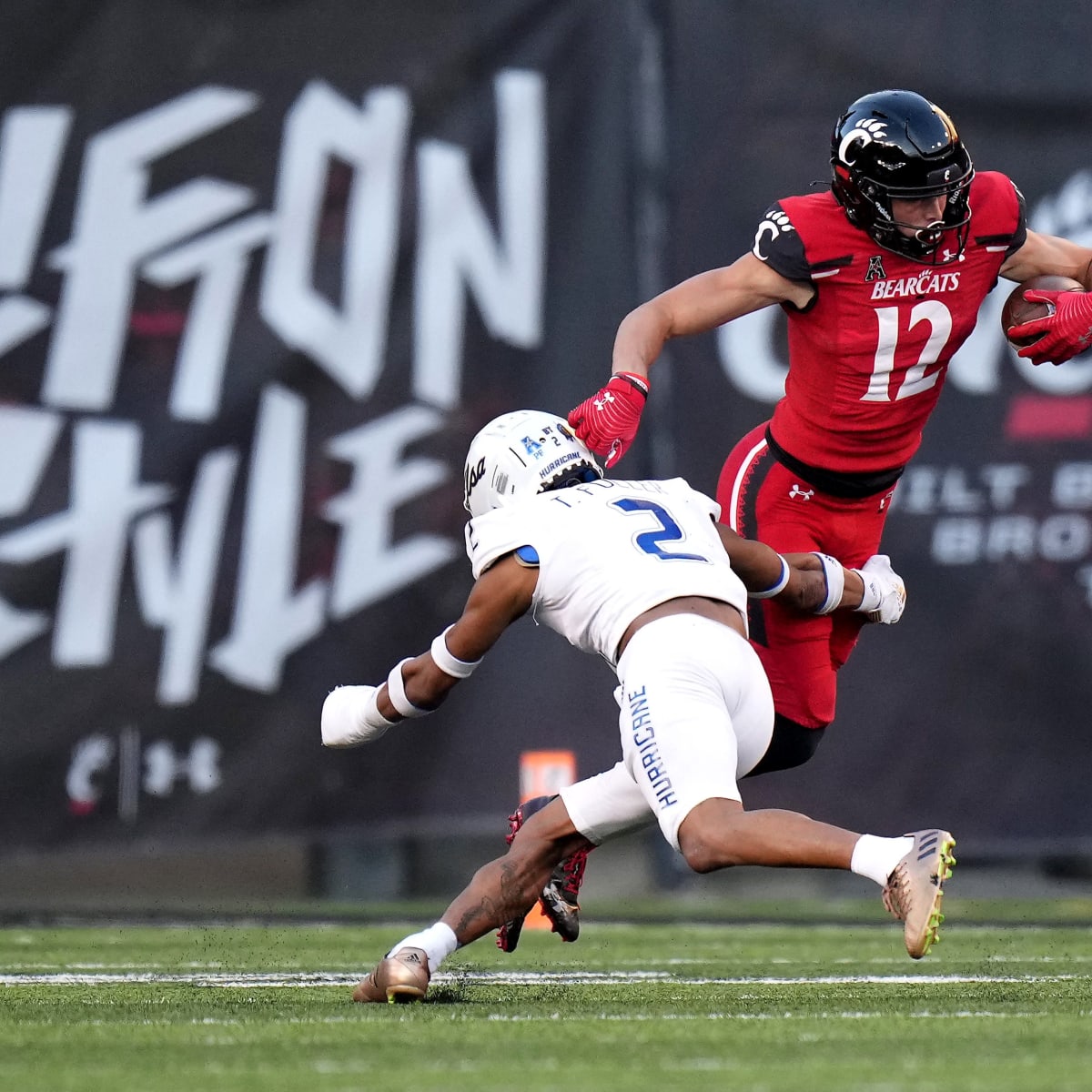 Alec Pierce - Football - University of Cincinnati Athletics