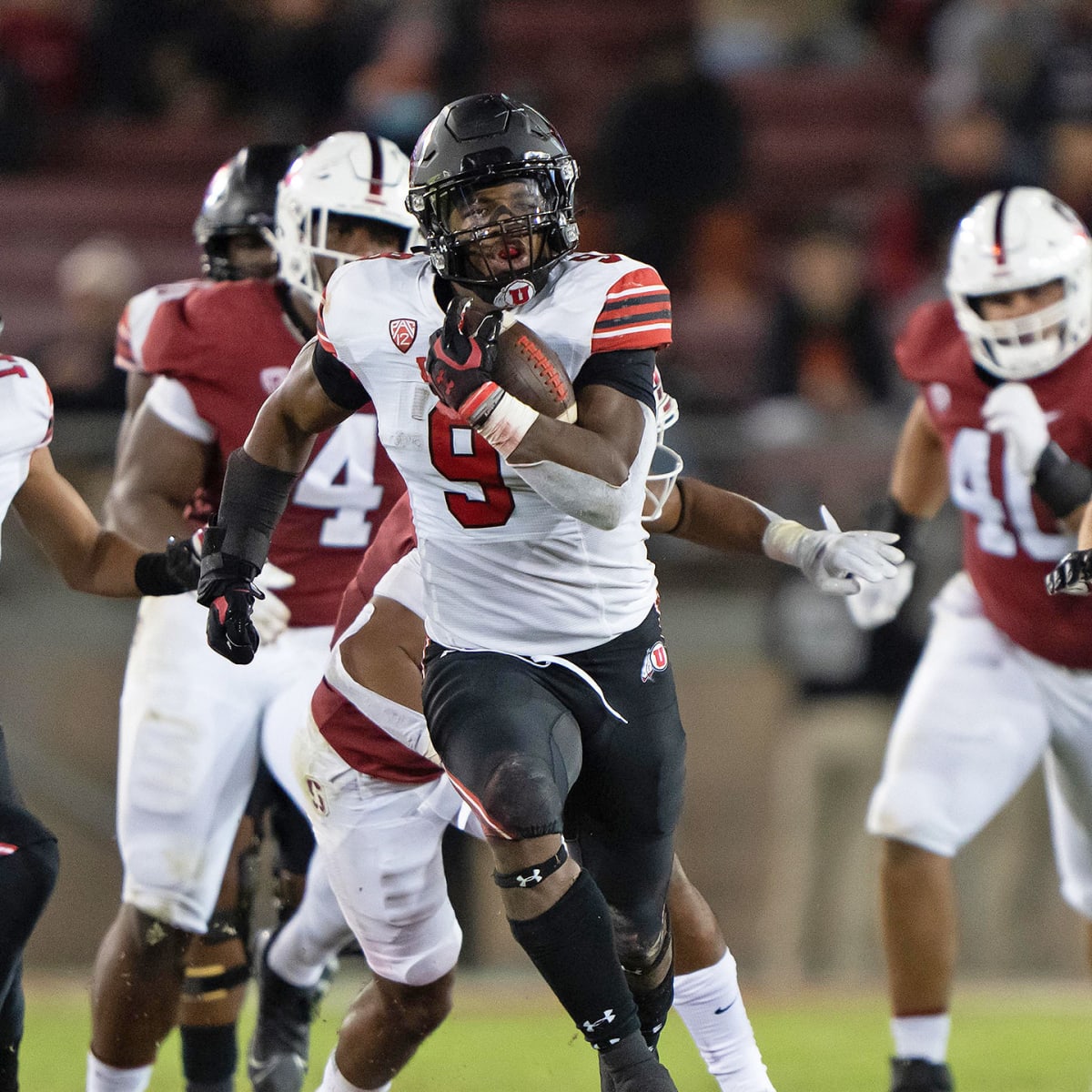 No. 19 Oregon State Keeps Pac-12 Title Pursuit Alive in 21–7 Win Over No.  10 Utah - Sports Illustrated