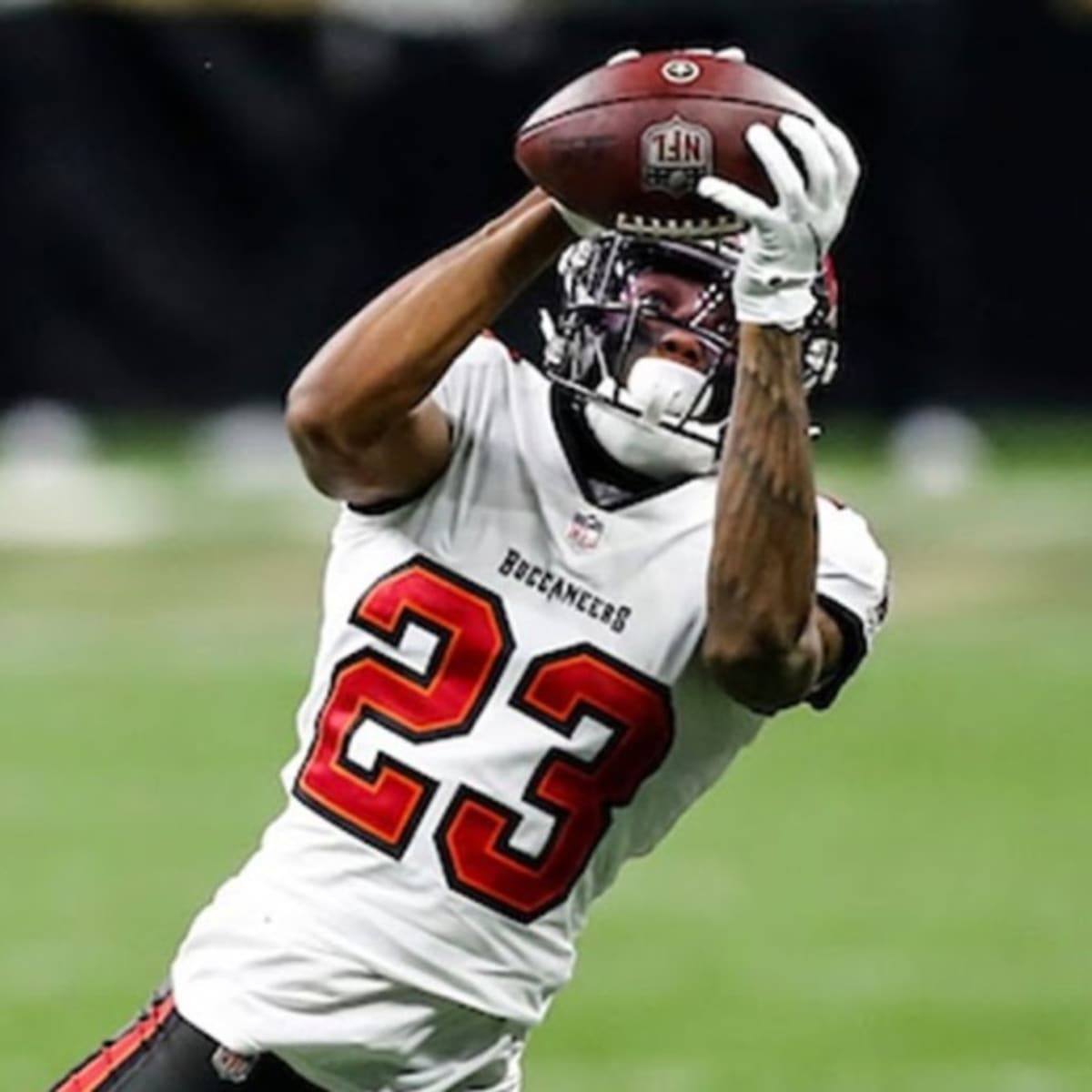 Tampa Bay Buccaneers cornerback Sean Murphy-Bunting breaks up a